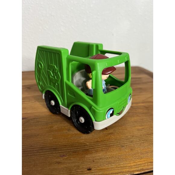 Fisher Price Garage Truck Little People VEHICLE Toy + Driver - Picture 1 of 6